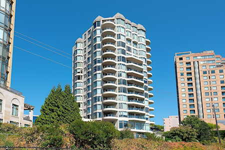 2280 Bellevue Avenue #201 West Vancouver, BC V7V 1C6