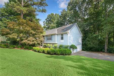 416 Rose Creek Place Woodstock, GA 30189