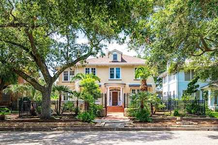 3806 Avenue P 1/2 Galveston, TX 77550