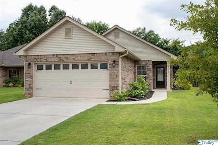 3100 SE Magnolia Leaf Circle Owens Cross Roads, AL 35763