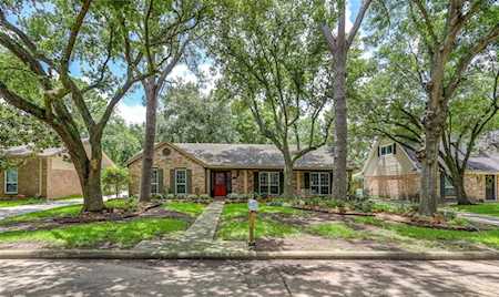 12419 Shepherds Ridge Dr Houston, TX 77077