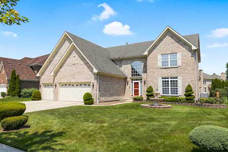351 Erie Circle Bloomingdale, IL 60108