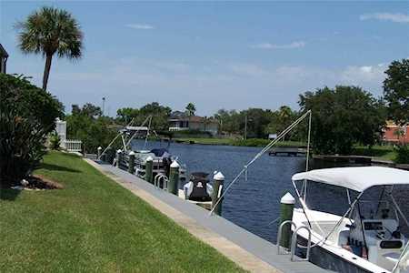 404 Moorings Cove Dr #7D Tarpon Springs, FL 34689