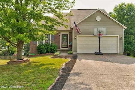 5300 Great Hunter Ct Louisville, KY 40229