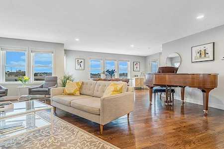 7 Bay Street #TH-8 Hull, MA 02045