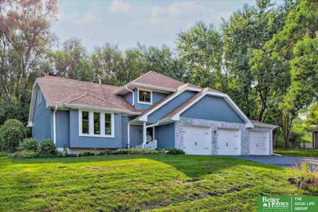 106 Knollwood Dr Council Bluffs, IA 51503
