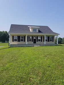 69 Friends Ln Lafayette, TN 37083