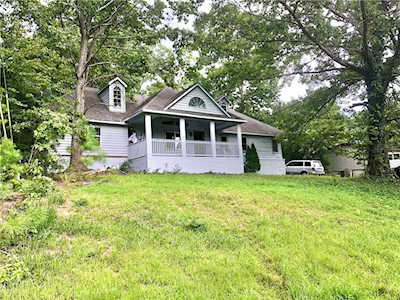 7310 Red Oak Dr SE Acworth, GA 30102