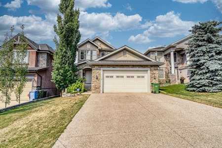 74 Aspen Stone Terrace Calgary, AB T3H 5Z2