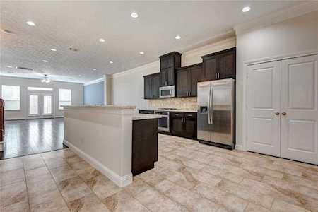 1708 Summer St Houston, TX 77007