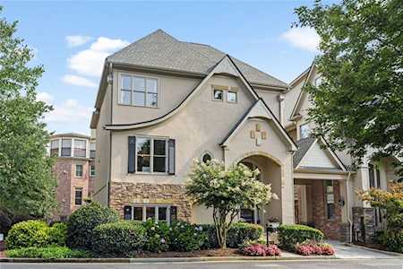 1391 Village Park Dr NE Brookhaven, GA 30319