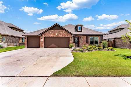 1329 Monticello Drive Burleson, TX 76028