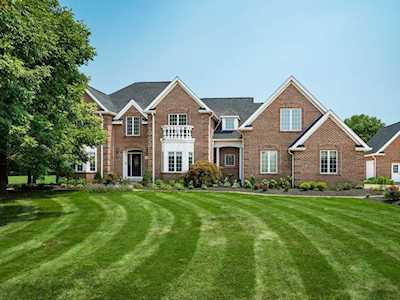6716 Ohio Canal Court Canal Winchester, OH 43110