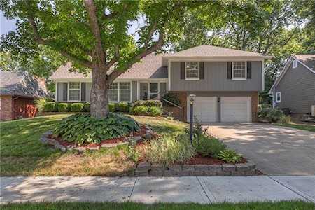 8400 W 97 Terrace Overland Park, KS 66212