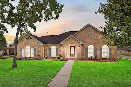 2209 Greenthread League City, TX 77573