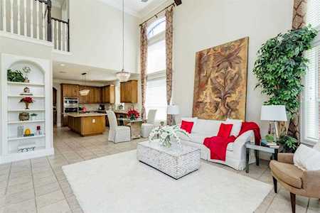 5042 Weatherstone Circle Sugar Land, TX 77479