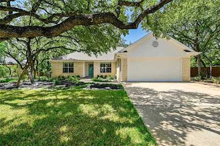 528 W Esparada DR Georgetown, TX 78628