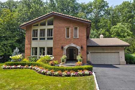 135 Bentwood Drive Stamford, CT 06903