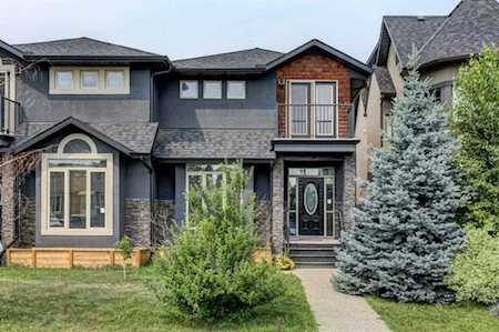 2522 2 Ave NW Calgary, AB T2N 0H6