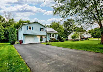 9 Winkel Way Ballston Lake, NY 12019