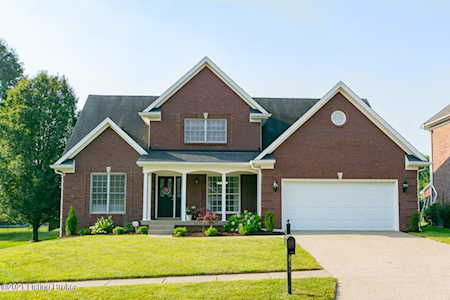 13712 Forest Bend Cir Louisville, KY 40245