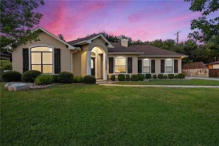 15304 Bowling LN Lakeway, TX 78734