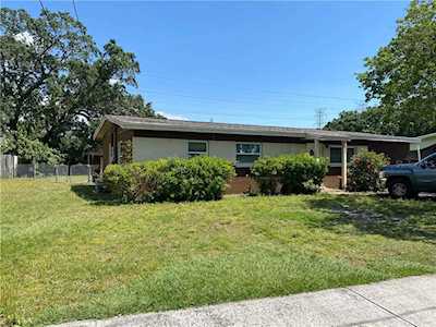 335 Country Club Dr Oldsmar, FL 34677