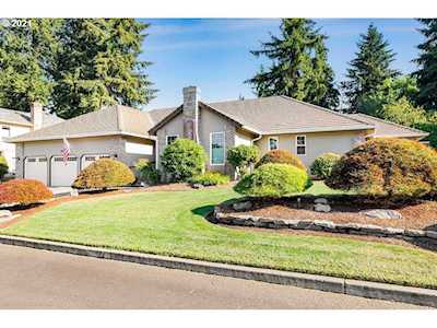 8303 NE 69th St Vancouver, WA 98662