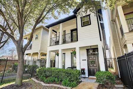 1022 E 27th St Houston, TX 77009