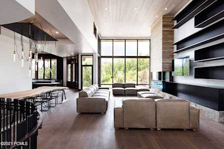 8899 Parleys Ln Park City, UT 84098