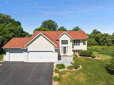 2390 Holly Avenue N Oakdale, MN 55128