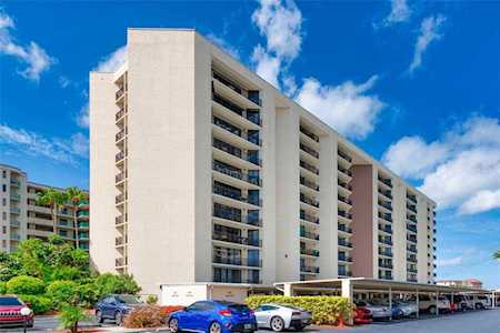 690 Island WAY #308 Clearwater, FL 33767
