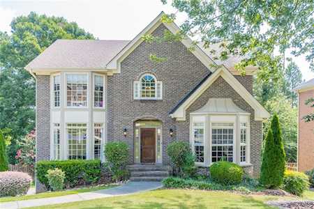 9235 Mackinac Dr Alpharetta, GA 30022
