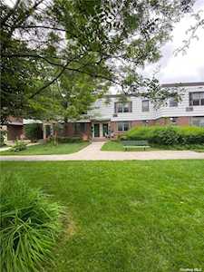 7031 Park Drive Flushing, NY 11367