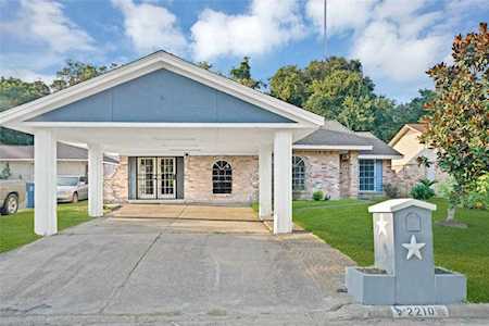 2210 Mosher Ln Houston, TX 77088