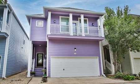 3326 Garden Crest Ln Houston, TX 77018