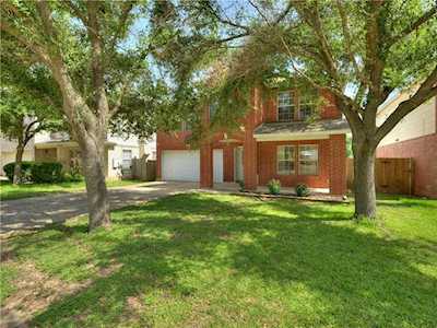 1904 Carriage Club DR Cedar Park, TX 78613