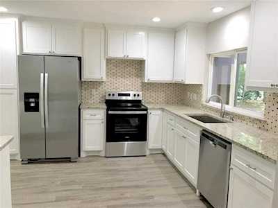 2702 S Millbend Dr The Woodlands, TX 77380