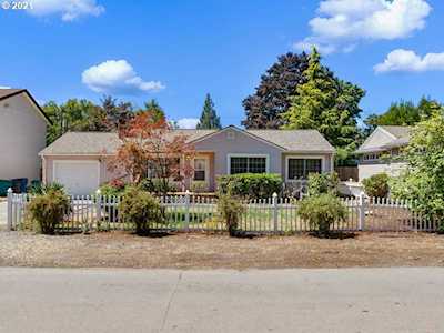 402 SE 102nd Ave Vancouver, WA 98664