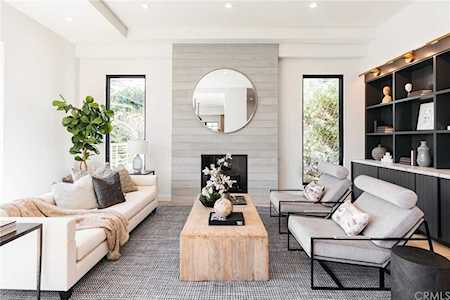 746 Swarthmore Ave Pacific Palisades, CA 90272