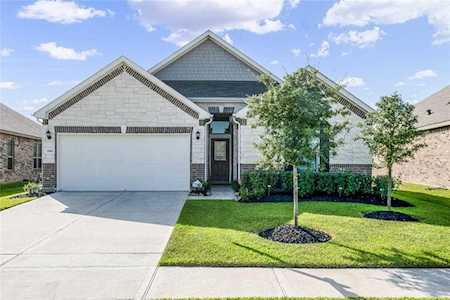 15615 Clearwater Bend Dr Houston, TX 77044