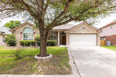 1306 Lou Gehrig LN Round Rock, TX 78665