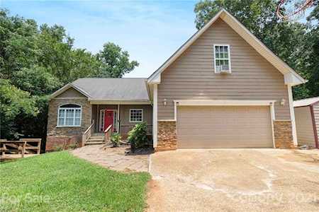 184 Silver Birch Ln Mount Holly, NC 28120