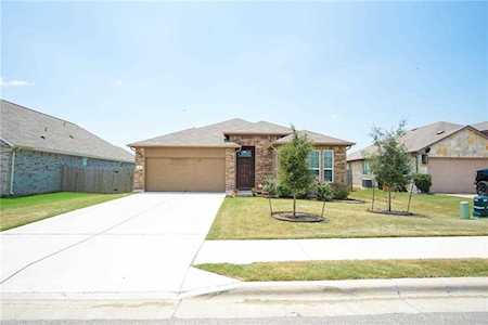 102 Balsam ST Hutto, TX 78634