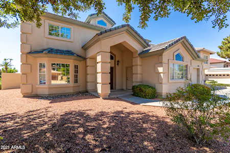 5867 W Del Lago Circle Glendale, AZ 85308