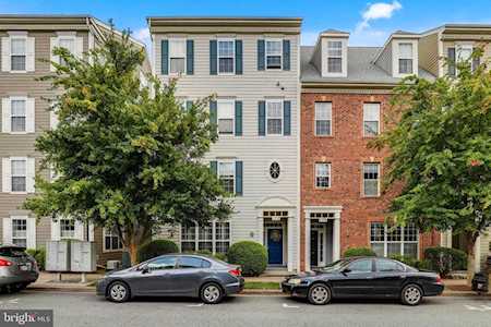 172 Chevy Chase St Gaithersburg, MD 20878
