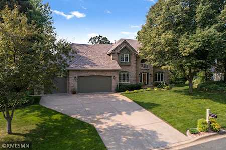 2305 Wildwood Court Burnsville, MN 55306