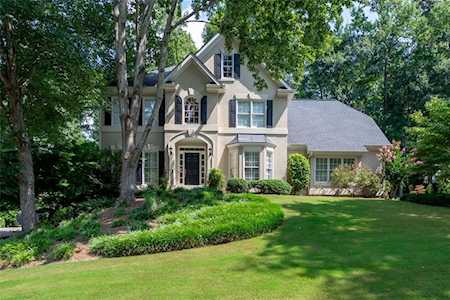 855 Briars Bend Alpharetta, GA 30004