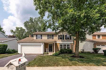 1704 Oak Leaf Lane Powell, OH 43065