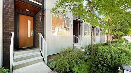 2180 W 8th Avenue Vancouver, BC V6K 2A4